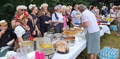 Pielgrzymi z Warmii ugoszczeni w Strachowie [ZDJĘCIA] -23593
