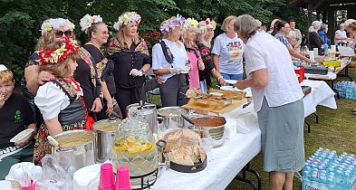 Pielgrzymi z Warmii ugoszczeni w Strachowie [ZDJĘCIA] -23593