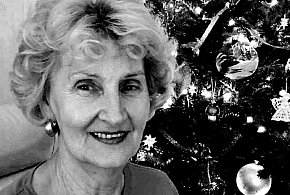 Odeszła Danuta Wiśniewska, emerytowana nauczycielka geografii -23648