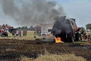 Akcja gaśnicza w Kiełbowie: Pożar kombajnu i zboża-23747