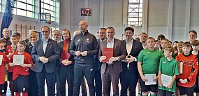 Orlikowe przyspieszenie w gminach. Minister sportu w St