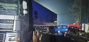 Wieczorny wypadek w Skrzynkach. Jest ofiara śmiertelna