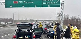 Uwaga! Kraksa czterech samochodów na trasie S7