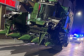Kombajn wjechał w Zduńską... Co na to policja?-24932