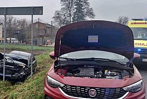 Ford uderza w tył fiata...-25043