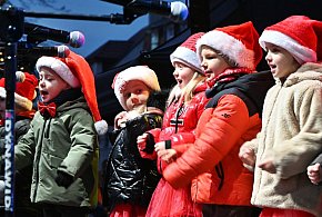 Iście świąteczna atmosfera w płońskim rynku [ZDJĘCIA]-25491