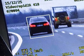 Ojciec i syn bez uprawnień w czasie jednej kontroli drogowej-25560