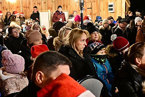 W Jońcu bożonarodzeniowy jarmark i wspólne kolędowanie [FOTO-VIDEO]-25621
