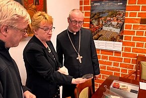 Zbierana przez lata kolekcja medali i monet trafi do diecezjalnego muzeum-25774