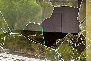 Przyznał się do włamania do opuszczonego zakładu i kradzieży