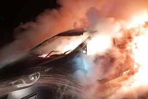 W trakcie jazdy samochód zaczął się palić