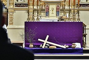 Kradzież w płońskiej parafii.  Sprawca zabrał skrzynkę z datkami!