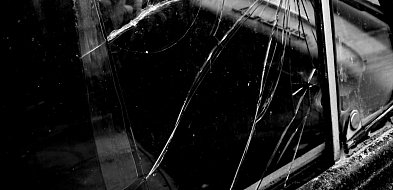 Policjanci apelują do świadków o pomoc w sprawie uszkodzeń pojazdów-24854