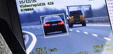 Ojciec i syn bez uprawnień w czasie jednej kontroli drogowej-25560