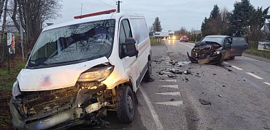 Zderzenia seata z citroenem. Utrudnienia w ruchu-25624