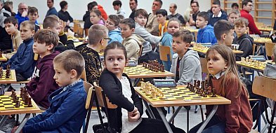 Pasjonaci szachów rywalizowali w powiatowym turnieju
