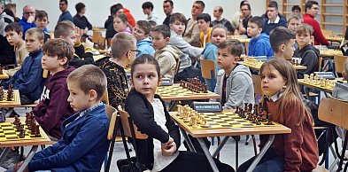 Pasjonaci szachów rywalizowali w powiatowym turnieju