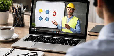Co obejmuje szkolenie wstępne BHP online i dlaczego stanowi podstawę bezpiecznej p