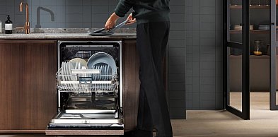 Pełny załadunek naczyń i tylko 30 minut na zmywanie? Ze zmywarką Electrolux to moż