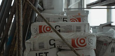 Jak przygotować klej gipsowy, aby miał odpowiednią konsystencję?