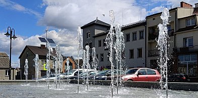 Raciąż: w centrum uruchomiono nową fontannę. Głosy podzielone
