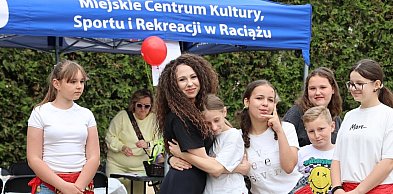Kolorowo, aktywnie i radośnie. Wspólna zabawa połączyła pokolenia [FOTO]