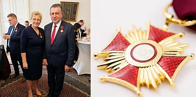 Andrzej Pietrasik odebrał Złoty Krzyż Zasługi za działalność samorządową