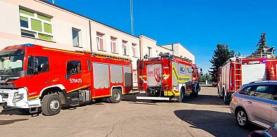 Interwencja strażaków w szkole w Kroczewie-24911