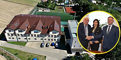 Siedlińska inwestycja w dzieci i młodzież - umowa z wykonawcą podpisana-24917