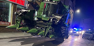 Kombajn wjechał w Zduńską... Co na to policja?-24932