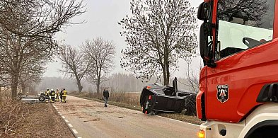 Samochody w rowie - policja o drogowych zdarzeniach w gminie Raciąż-25690