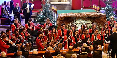Z kolędą przez świat... Koncertowo, jeszcze świątecznie u ''Maksymiliana''-25933