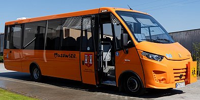 Nowy autobus na nowy rok szkolny-23970