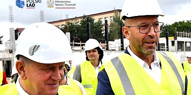 Budowa stadionu w Płońsku. Bieżnia jak na Śląskim -24047