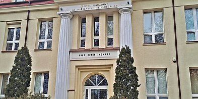 Karetki, nowoczesne łóżka i aparatura - duża dotacja dla płońskiego szpitala-25323