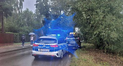 Hulajnoga i promile to nie jest dobre połączenie. 42-latek zabrany do szpitala-24146