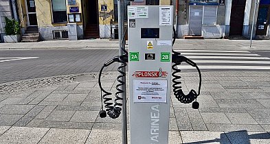 Wzrosną opłaty za korzystanie ze stacji ładowarek na Placu 15 Sierpnia-24720