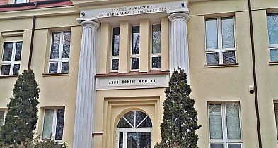 Karetki, nowoczesne łóżka i aparatura - duża dotacja dla płońskiego szpitala-25323