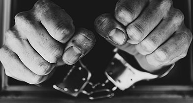 Od parku po nocną interwencję. Przeciwko narkotykowej przestępczości-25392