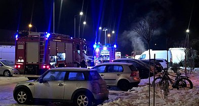 Pożar opla przy ''Wyklętych''. Uszkodzone inne samochody