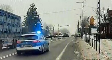 Ucieczka przed kontrolą drogową i seria wykroczeń