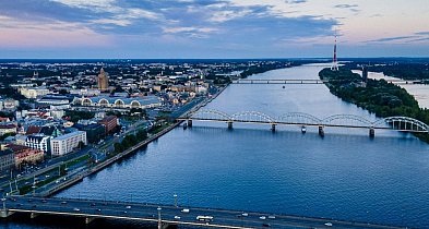 Trzy stolice, trzy charaktery – jak wybrać idealny kierunek wycieczki nad Bałtykie