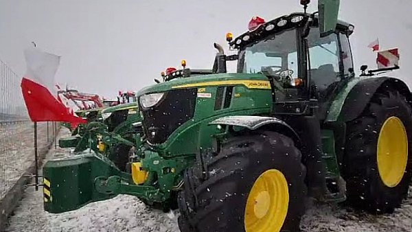 Protest rolników w okolicach Dłużniewa