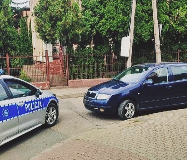 Potrącenie rowerzystki u zbiegu Sportowej z Kopernika -24171