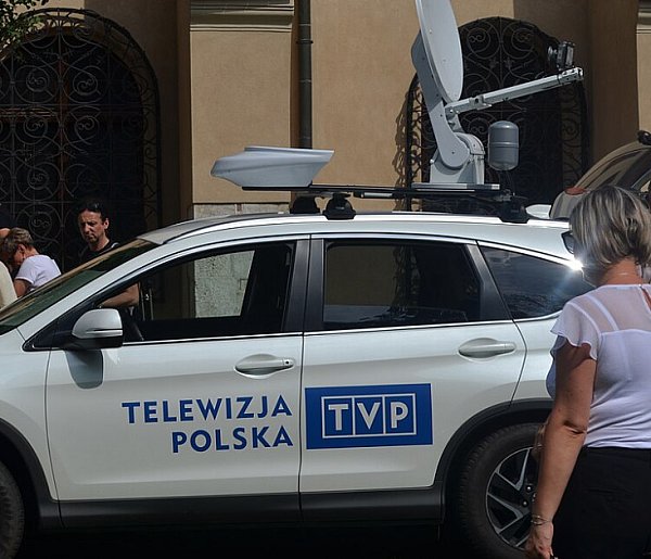 Zmiany w Telewizji Polskiej. Te kanały mogą przejść do historii-24229