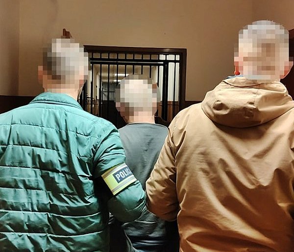 Z gazem na Białorusinów, z narkotykami w domu...-24579