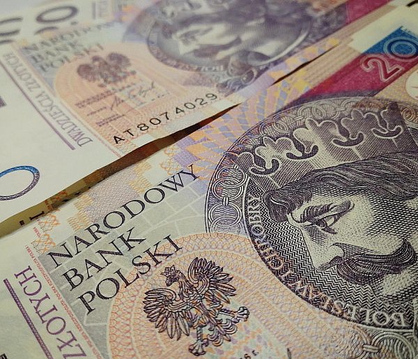 ZUS przeliczy świadczenia. Tyle więcej wpłynie na konta emerytów-24680