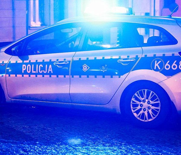 Zabrakło im alkoholu, więc poszli kraść-24815