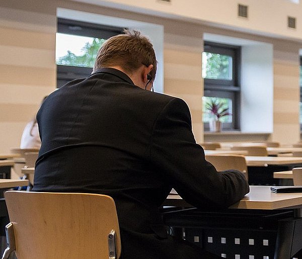 Zmiany w przepisach o wynagrodzeniach. Zapłacą za gotowość do pracy-24880