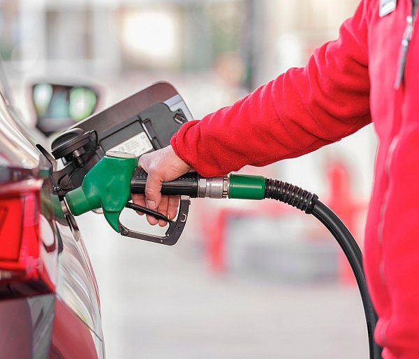 UOKiK skontrolował paliwa. Sprawdź, które stacje wypadły najgorzej-24895